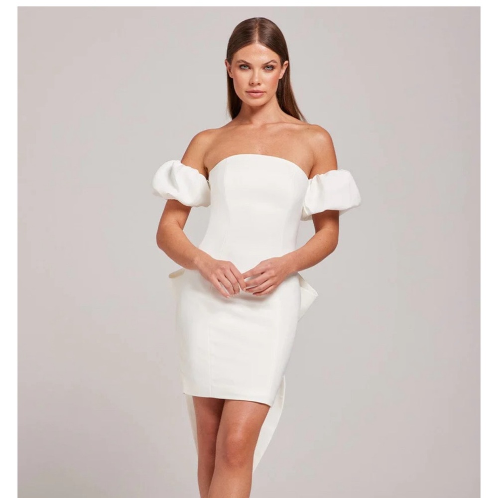 Nadine Merabi- Emilie White Dress- NEW WITH TAGS, NEVER WORN- size XS/US 2